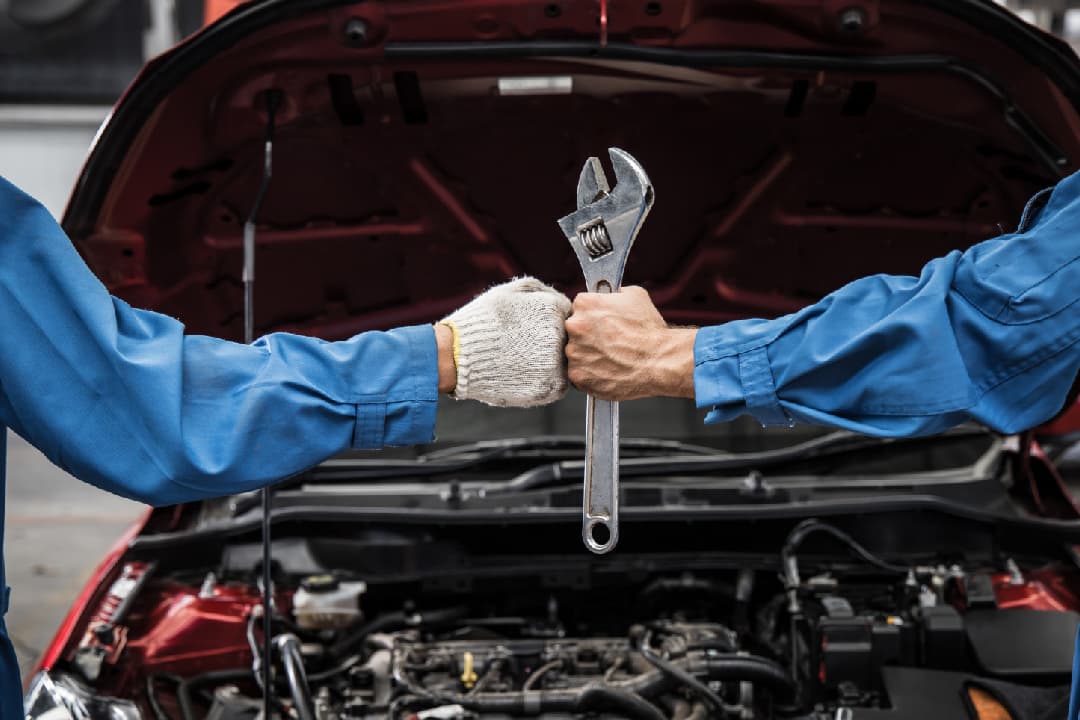Accident repair and insurance claim handling